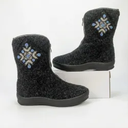 Бурки жіночі зимові Даго Стиль (чорні) з вишивкою 