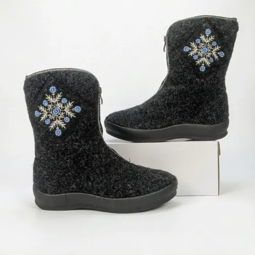 Бурки жіночі зимові Даго Стиль (чорні) з вишивкою 