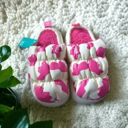 Теплі пухнасті жіночі хутряні кімнатні капці