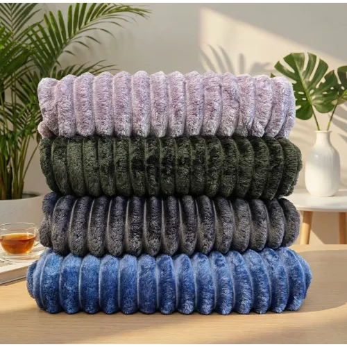 Плед Євро Стандарт 200-220см, Королівська смужка, пухнастий антиалергенний плед-покривало