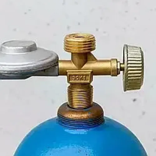 Клапанний кран для комплекту газових балонів і пальників