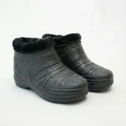 Галоші жіночі зимові з піни ЕВА на хутрі. Чорні короткі дутики утеплені. Розміри 37-41