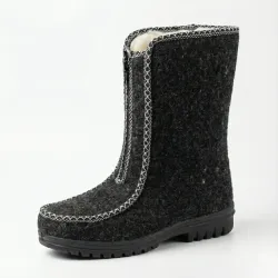 Жіночі зимові бурки на блискавці спереду. Чорні повстяні чобітки з обстрочкою 37-42