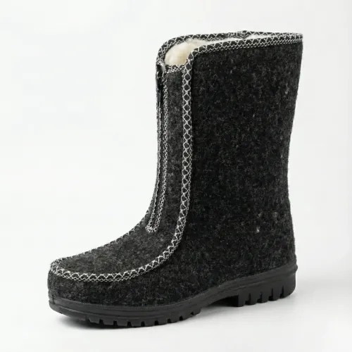 Жіночі зимові бурки на блискавці спереду. Чорні повстяні чобітки з обстрочкою 37-42