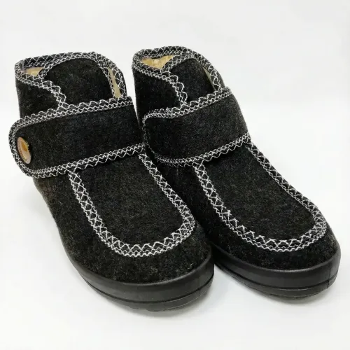 Бурки жіночі високі суконні на липучці. Чорні зимові чуні для широкої ноги. Розміри 37-42