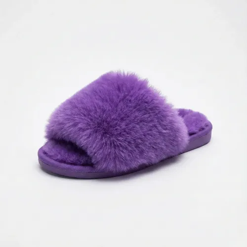 Жіночі пухнасті кімнатні капці фіолетові. Яскраві хутряні шльопанці. Розміри 36-41