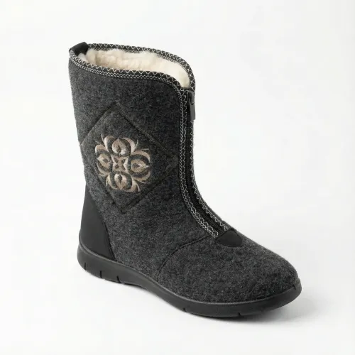 Жіночі зимові бурки на блискавці з вишивкою. Теплі сукінні чоботи на хутрі. Розміри 36 42