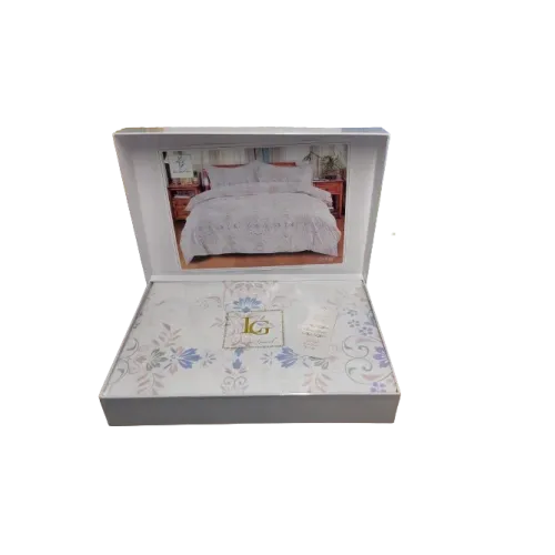 Постільна білизна в подарунковій коробці Laura Grand - Lusi