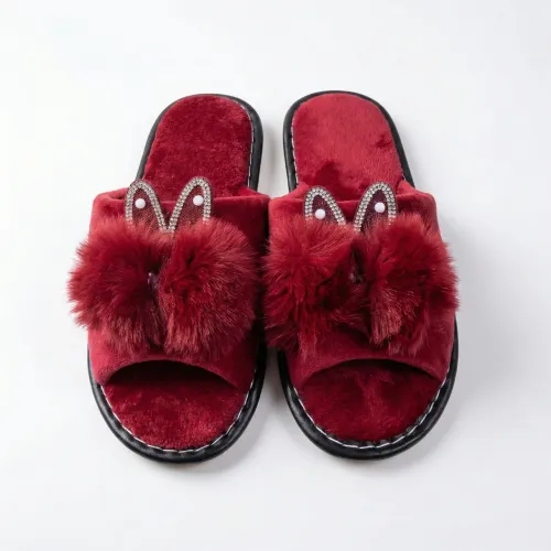 Тапочки кімнатні жіночі хутряні бордові з вушками та стразами Ошатні пухнасті шльопанці 36-41