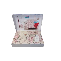 Постільна білизна в подарунковій коробці Laura Grand — Emili