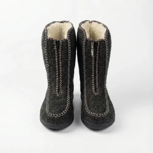 Жіночі зимові черевики дутики на змійці спереду. Чорні теплі чоботи Kredo 37-42