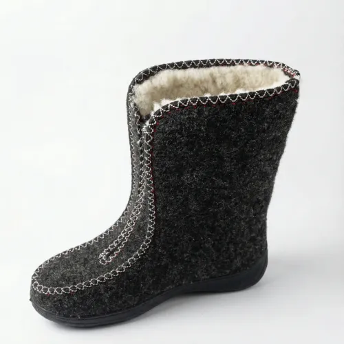 Бурки високі суконні на хутрі. Чорні зимові чуні на блискавці спереду. Розміри 37-42 40