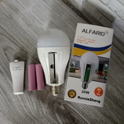 Світлодіодна лампа з акумулятором автономна аварійна LED 20W E27лампочка з 2 акумуляторами 18650