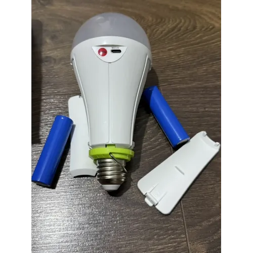 LED Лампа з акумулятором 18650 2 шт змінні. Аварійна лампа. Лампа екстреного відключення. Лампа блекаут