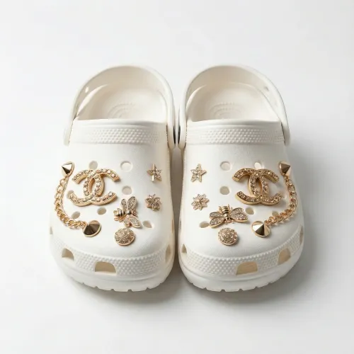 Жіночі сабо (крокси) білі з золотим декором та ланцюжком (36-41) 40