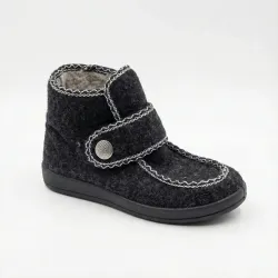 Жіночі зимові бурки на хутрі чорні (36-42). Теплі повстяні черевики на липучці (бабуші) 39