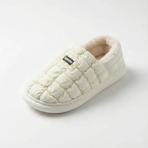 Жіночі дуті капці на хутрі Білі (36-41) Теплі стьобані шльопанці Superme для дому 38